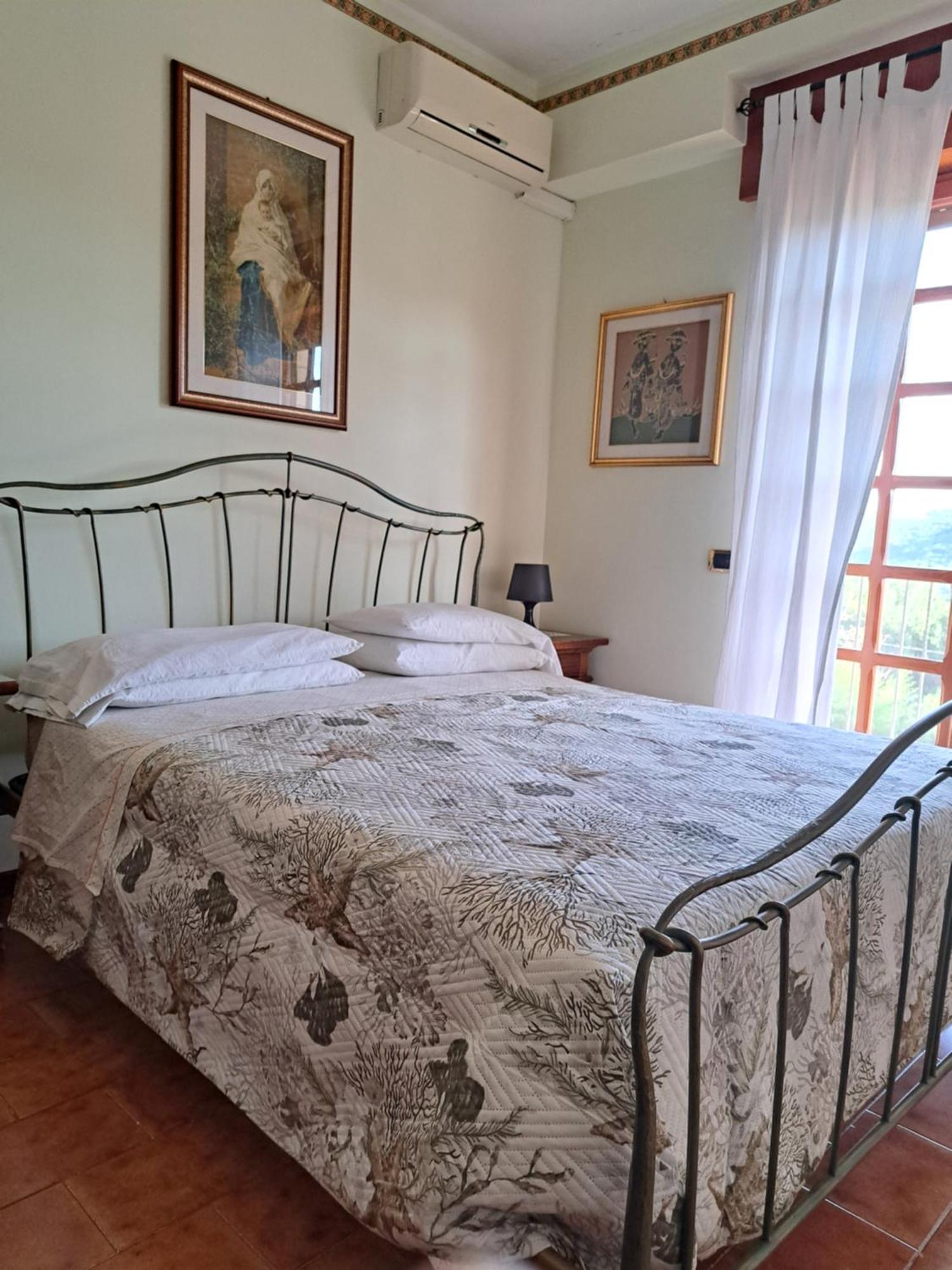 Appartamento Serenella Maenza Kültér fotó